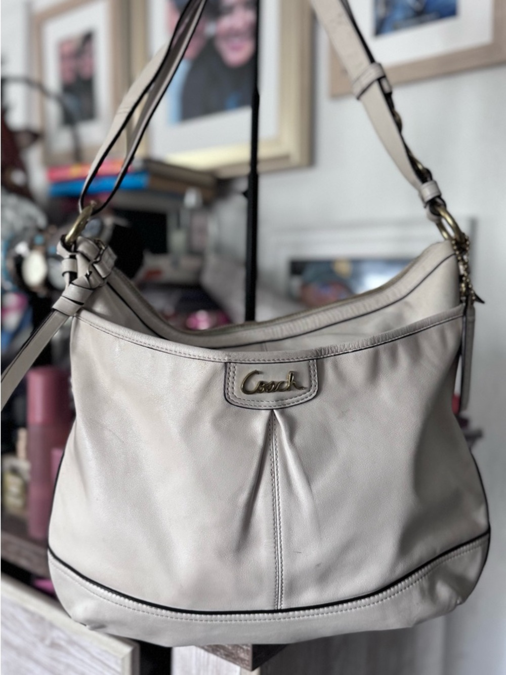 Coach Chelsea Leather Maggie Shoulder Bag